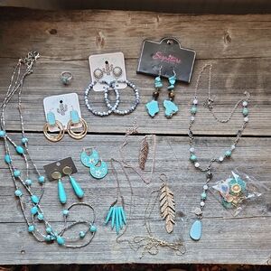 Lot Bundle of Southwestern Native American Inspired Jewelry Necklace Earrings